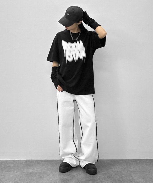 LVEU.(ラブユ.)の「【LVEU.】ストリートアートプリントTシャツ / トップス カットソー Tシャツ プリント 半袖 オーバー カジュアル ホワイト ブラック(Tシャツ/カットソー・レディース・ホワイト/ブラック・FREE)」の11枚目の写真