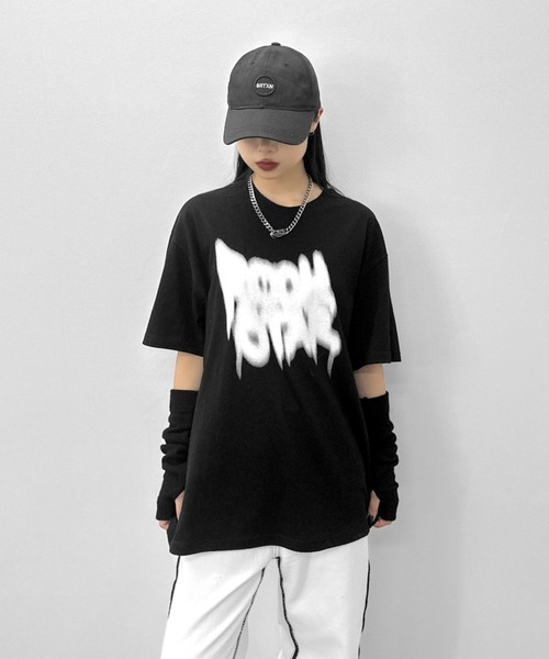 LVEU.(ラブユ.)の「【LVEU.】ストリートアートプリントTシャツ / トップス カットソー Tシャツ プリント 半袖 オーバー カジュアル ホワイト ブラック(Tシャツ/カットソー・レディース・ホワイト/ブラック・FREE)」の7枚目の写真