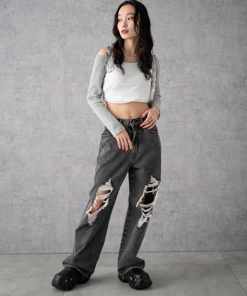 WEGO（ウィゴー）の「WEGO/ヴィンテージウォッシュダメージデニムパンツ（デニムパンツ・レディース・ブラック系1/スカイブルー/ブラック系その他/ベージュ/コバルトブルー・X-SMALL/SMALL/MEDIUM）」の6枚目の写真