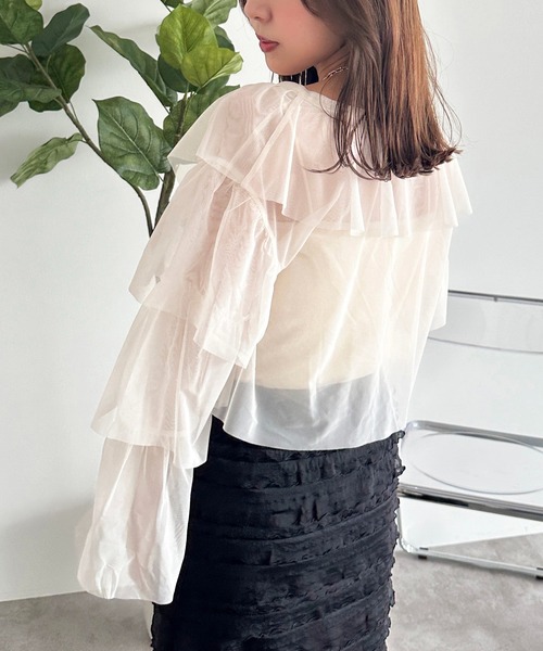 apres jour mignon(アプレジュールミニョン)の「チュールティアードトップス【ZOZOTOWN限定アイテム】(シャツ/ブラウス・レディース・ブルー/アイボリー/ブラック・X-LARGE/フリー)」の6枚目の写真