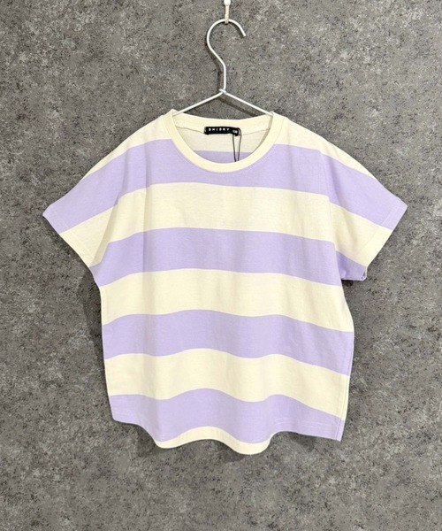 THE CASUAL(カジュアル)の「オーバーサイズ ワイドボーダー ドルマンスリーブT(Tシャツ/カットソー・キッズ・チャコール/ベージュ/ラベンダー/グレー/ブラック・110cm/120cm/130cm/140cm/150cm/160cm)」の5枚目の写真