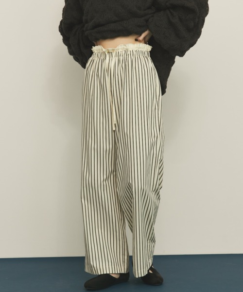 MERLOT（メルロー）の「【ウエストゴム】ダブルウエストストライプパンツ（その他パンツ・レディース・モカ/ネイビー/ナチュラル・FREE）」の7枚目の写真