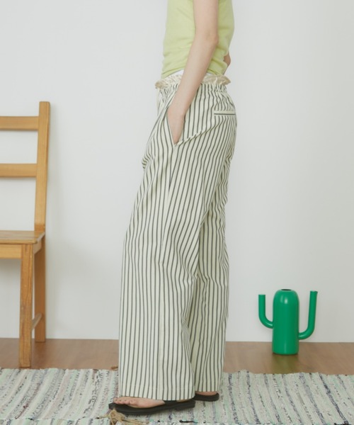 MERLOT（メルロー）の「【ウエストゴム】ダブルウエストストライプパンツ（その他パンツ・レディース・モカ/ネイビー/ナチュラル・FREE）」の12枚目の写真