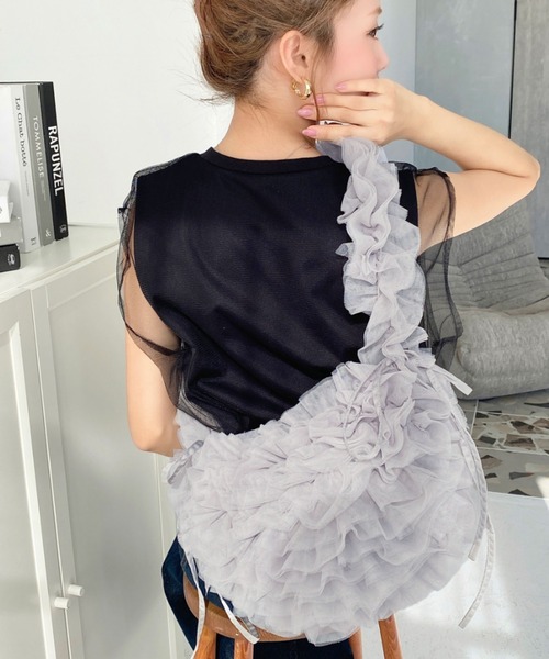 moment+（モーメントプラス）の「チュールフリルハーフムーンバッグ（ショルダーバッグ・レディース・ピンク/アイボリー/ブラック/グレー/チャコールグレー・FREE）」の21枚目の写真