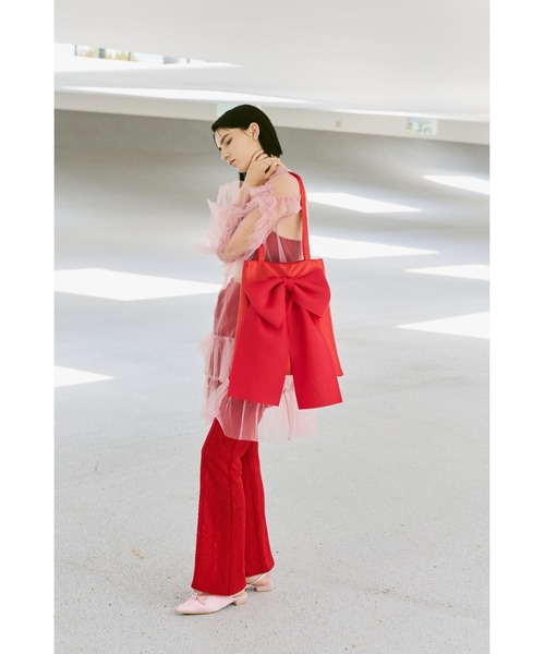 un/neu（アンノイ）の「BIGリボントート / A4サイズ、14インチPC収納可能 /（トートバッグ・レディース・ブラック/レッド/ネイビー・FREE）」の4枚目の写真