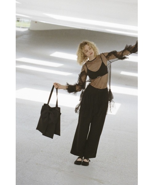 un/neu（アンノイ）の「BIGリボントート / A4サイズ、14インチPC収納可能 /（トートバッグ・レディース・ブラック/レッド/ネイビー・FREE）」の12枚目の写真