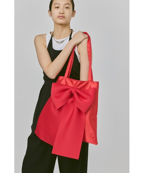 un/neu（アンノイ）の「BIGリボントート / A4サイズ、14インチPC収納可能 /（トートバッグ・レディース・ブラック/レッド/ネイビー・FREE）」の7枚目の写真