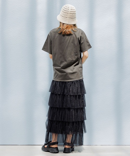 LAKOLE（ラコレ）の「アソートアートフォトTEE / 125542（Tシャツ/カットソー・レディース・チャコール/オフホワイト・SMALL/MEDIUM）」の9枚目の写真