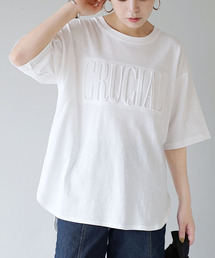 エンボスロゴ Tシャツ