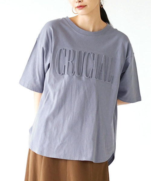 e-zakkamania stores(イーザッカマニアストアーズ)の「エンボスロゴ Tシャツ(Tシャツ/カットソー・レディース・ブルーグレー/オフホワイト・M)」の1枚目の写真