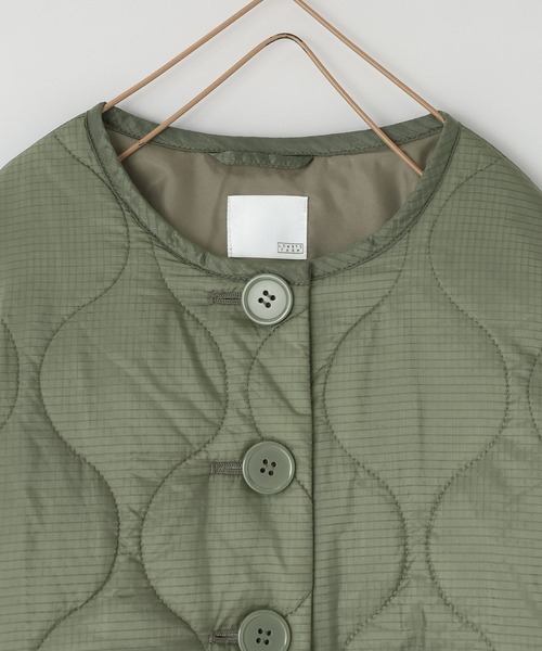 LOWRYS FARM（ローリーズファーム）の「キルティングワンピースコート　133361（ミリタリージャケット・キッズ・カーキ/ブラック・120cm/110cm/150cm/140cm/130cm）」の4枚目の写真