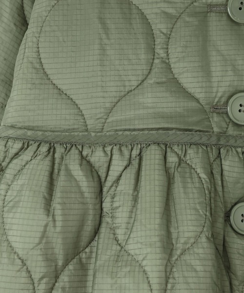 LOWRYS FARM（ローリーズファーム）の「キルティングワンピースコート　133361（ミリタリージャケット・キッズ・カーキ/ブラック・120cm/110cm/150cm/140cm/130cm）」の10枚目の写真