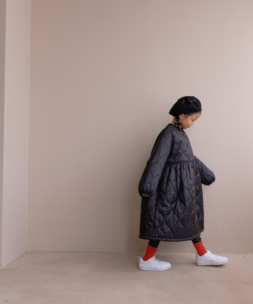 LOWRYS FARM（ローリーズファーム）の「キルティングワンピースコート　133361（ミリタリージャケット・キッズ・カーキ/ブラック・120cm/110cm/150cm/140cm/130cm）」の15枚目の写真