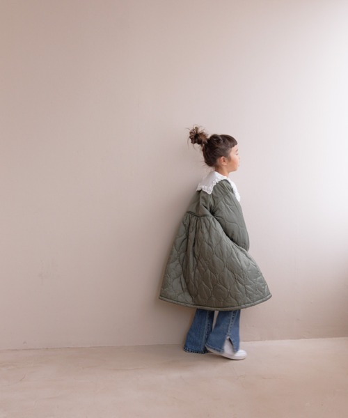 LOWRYS FARM（ローリーズファーム）の「キルティングワンピースコート　133361（ミリタリージャケット・キッズ・カーキ/ブラック・120cm/110cm/150cm/140cm/130cm）」の21枚目の写真