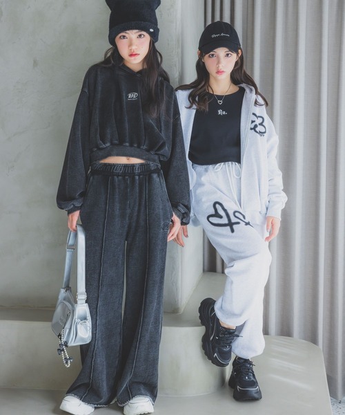 repipi armario（レピピ アルマリオ）の「ルーズショートフーディ（パーカー・キッズ・グレー/チャコールグレー/ブラック・SMALL/MEDIUM/LARGE）」の22枚目の写真