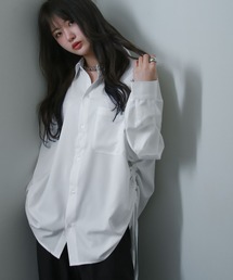 NILWAY | サイドコード シャーリング 長袖 シャツ / サイドスリット シャーリング デザイン レギュラーカラーシャツ 長袖(シャツ/ブラウス)