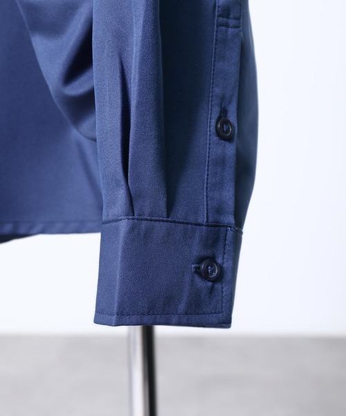 NILWAY(ニルウェイ)の「サイドコード シャーリング 長袖 シャツ / サイドスリット シャーリング デザイン レギュラーカラーシャツ 長袖(シャツ/ブラウス・メンズ・ブラック/ライトグレー/ホワイト/チャコール/ネイビー/ホワイト系/ブラック系2/ブラック系/ブラック系1・LARGE/MEDIUM)」の19枚目の写真