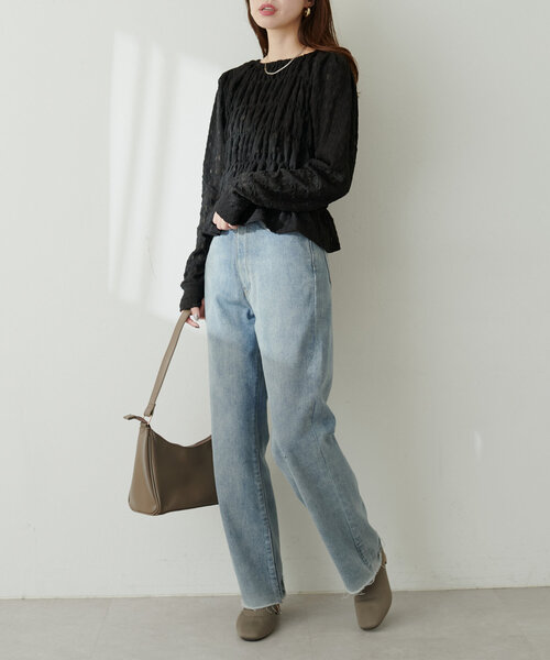 natural couture（ナチュラルクチュール）の「シアーシャーリングカットトップス（Tシャツ/カットソー・レディース・レッド/オフホワイト/ブラック・FREE）」の12枚目の写真