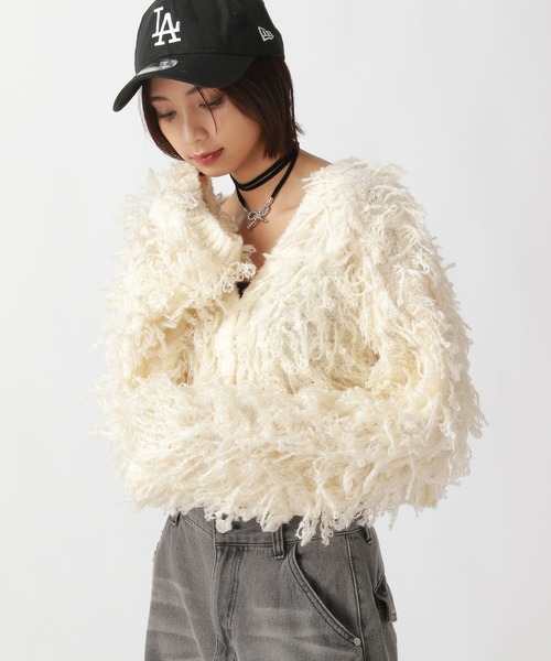 PAGEBOY(ページボーイ)の「フェザーループショートカーディガン(カーディガン/ボレロ・レディース・ブラウン/ブラック/オフホワイト/ブルー・FREE)」の5枚目の写真