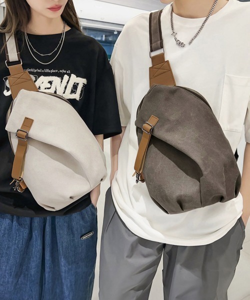 Miniministore(ミニミニストア)の「ボディバッグ 男女兼用 大容量斜めがけ鞄(ボディバッグ/ウエストポーチ・レディース・イエロー/ブラウン/ブラック/アイボリー・FREE)」の12枚目の写真