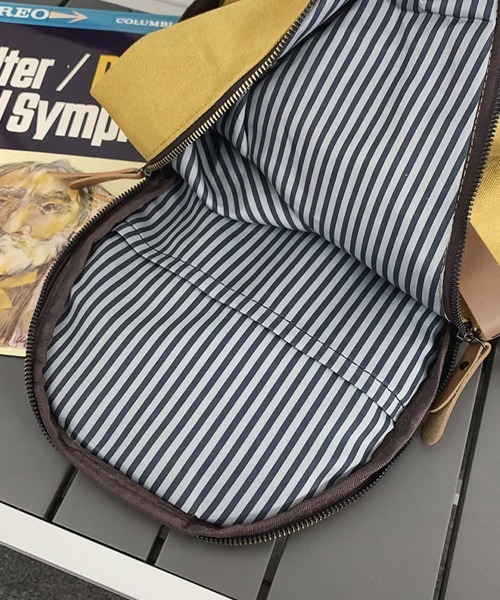 Miniministore(ミニミニストア)の「ボディバッグ 男女兼用 大容量斜めがけ鞄(ボディバッグ/ウエストポーチ・レディース・イエロー/ブラウン/ブラック/アイボリー・FREE)」の19枚目の写真