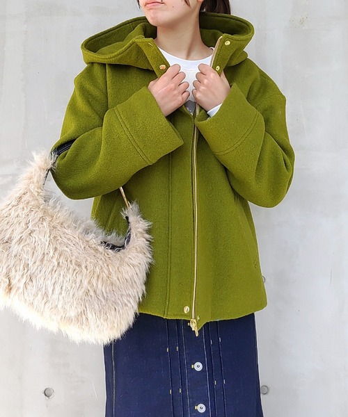 Q（キュー）の「フーディーショートコート（その他アウター