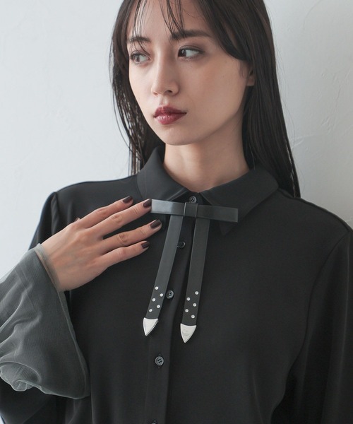 HARE（ハレ）の「デザインリボンタイ(HARE)（ブローチ/コサージュ・レディース・ブラック・FREE）」の2枚目の写真