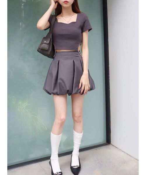 EVRIS(エヴリス)の「サイドチェーンショートトップス(Tシャツ/カットソー・レディース・ホワイト/チャコールグレー/ブラック・FREE)」の9枚目の写真