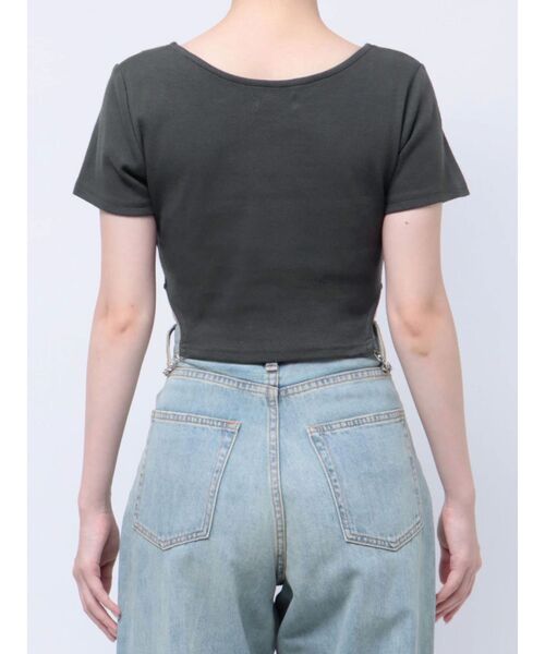 EVRIS(エヴリス)の「サイドチェーンショートトップス(Tシャツ/カットソー・レディース・ホワイト/チャコールグレー/ブラック・FREE)」の17枚目の写真