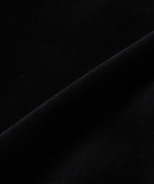 WHITE MOUNTAINEERING（ホワイトマウンテニアリング）の「White Mountaineering × UMBRO VELOUR PANTS（その他パンツ・メンズ・ブラック・SMALL/MEDIUM）」の5枚目の写真