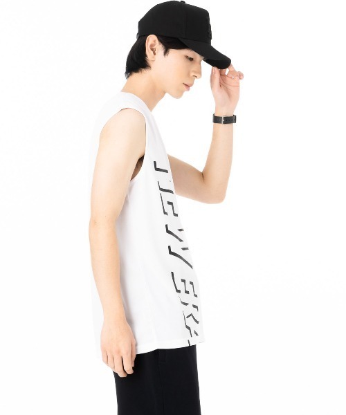 NEW ERA(ニューエラ)の「ニューエラパフォーマンスアパレル スリーブレスTシャツ 吸汗速乾性 UVカット(タンクトップ・メンズ・ブラック/ホワイト・M/L/XL/XXL/S)」の3枚目の写真