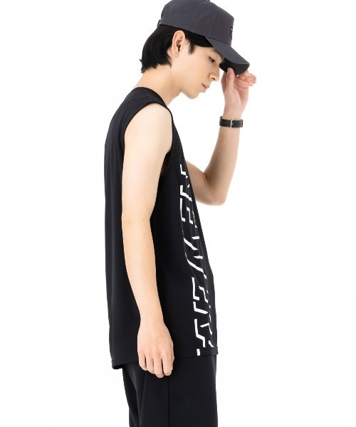 NEW ERA(ニューエラ)の「ニューエラパフォーマンスアパレル スリーブレスTシャツ 吸汗速乾性 UVカット(タンクトップ・メンズ・ブラック/ホワイト・M/L/XL/XXL/S)」の10枚目の写真