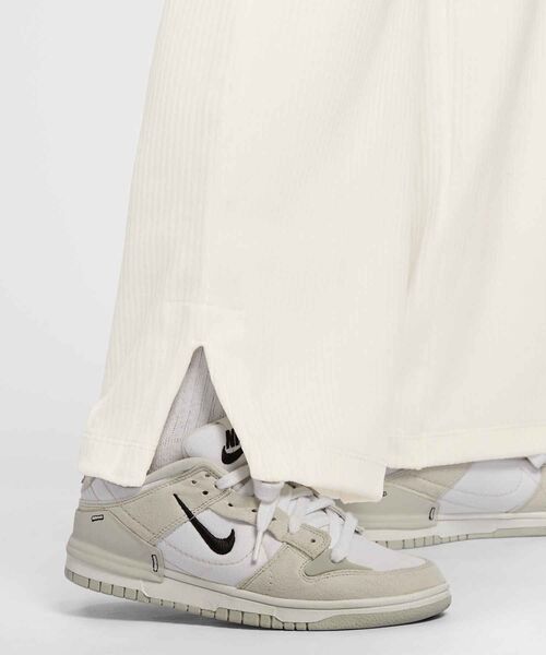 NIKE スポーツウェア ベロア ワイドレッグ パンツ 送料込 NIKE公式】ナイキ スポーツウェア ウィメンズ ベロア ハイ