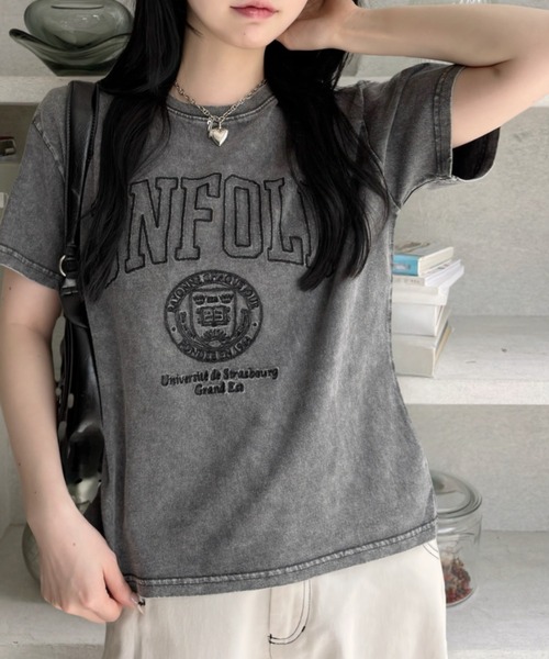 Eclat one(エクラワン)の「【Eclat one】ステッチ刺繍 カレッジロゴ 半袖 Tシャツ(Tシャツ/カットソー・レディース・ブラック/アイボリー/グレー・FREE)」の12枚目の写真