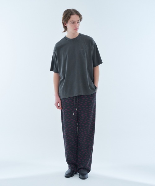 ESTNATION(エストネーション)の「ESTNATION / ESTNATIONロゴ ショートスリーブカットソー(Tシャツ/カットソー・メンズ・ブラック/チャコールグレー/レッド/ホワイト・SMALL/MEDIUM/LARGE)」の9枚目の写真