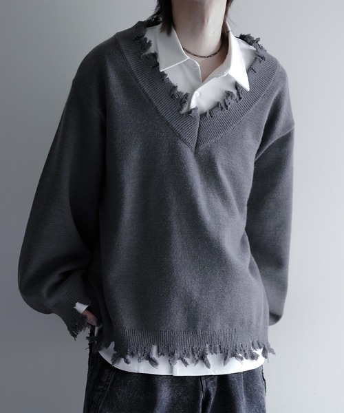 cussil（クシル）の「【cussil/クシル】プレーティング天竺アンチピリングルーズシルエットＶネックダメージニット（ニット/セーター・メンズ・ブラック/ライトグレー/チャコールグレー/ワインレッド/グレー/アッシュブラウン・S/M/L/XS）」の12枚目の写真