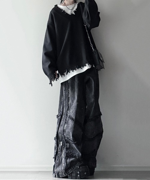 cussil（クシル）の「【cussil/クシル】プレーティング天竺アンチピリングルーズシルエットＶネックダメージニット（ニット/セーター・メンズ・ブラック/ライトグレー/チャコールグレー/ワインレッド/グレー/アッシュブラウン・S/M/L/XS）」の16枚目の写真