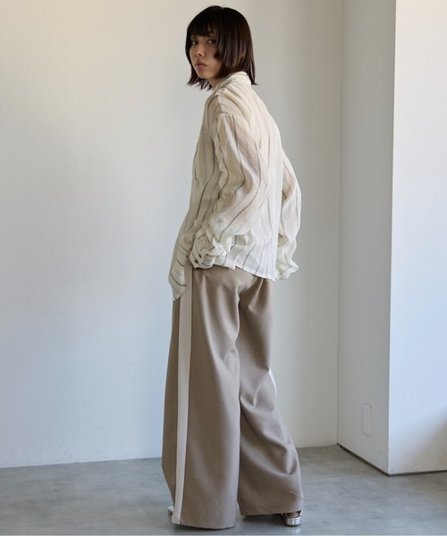 SOTT（ソット）の「Drawstring Sleeve Stripe Shirt　ドロストスリーブシアーストライプシャツ（シャツ/ブラウス・レディース・ブルー系その他/イエロー系・FREE）」の10枚目の写真