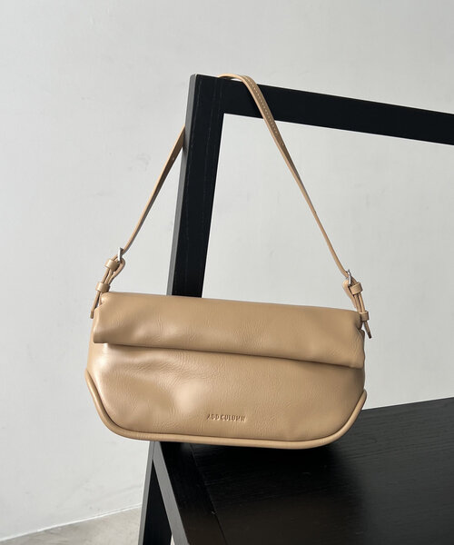 CAPRICIEUX LE'MAGE(カプリシューレマージュ)の「〈ADD CULUMN/アドカラム〉ROLLA ショルダーバッグ(ショルダーバッグ・レディース・ベージュ/ブラック・FREE)」の10枚目の写真