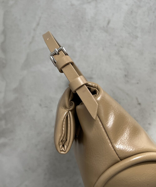 CAPRICIEUX LE'MAGE(カプリシューレマージュ)の「〈ADD CULUMN/アドカラム〉ROLLA ショルダーバッグ(ショルダーバッグ・レディース・ベージュ/ブラック・FREE)」の19枚目の写真