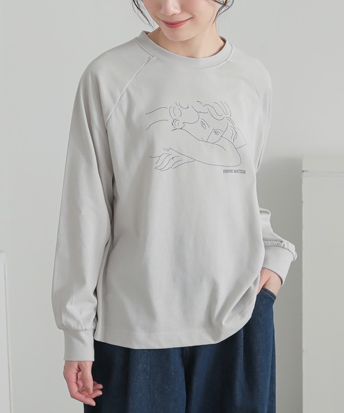 n'OrLABEL(ノアールレーベル)の「絵画プリントラグランロンT(Tシャツ/カットソー・レディース・ブルー/チャコール/グレイッシュベージュ・2/1)」の5枚目の写真