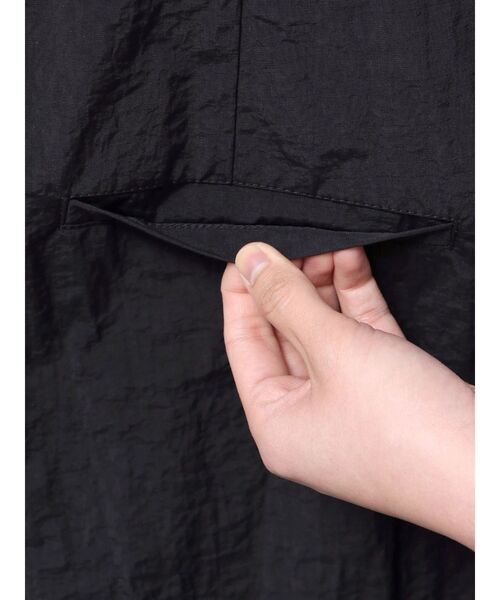 OUNNOUN（オウンノウン）の「【OUNNOUN】コットンナイロンコンビネゾン（つなぎ/オールインワン・レディース・ブラック/ライトブルー/ブラウン・FREE）」の21枚目の写真