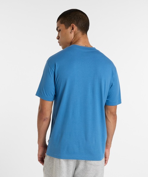 NEW BALANCE(ニューバランス)の「Fitness Center ショートスリーブTシャツ(Tシャツ/カットソー・メンズ・ブラック/ブルー/パープル/ライトグレー・LARGE/MEDIUM/SMALL/XX-LARGE/X-LARGE)」の21枚目の写真