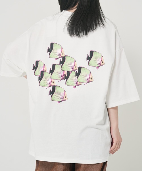 CORISCO（コリスコ）の「熱帯魚柄Tシャツ(M1)（Tシャツ/カットソー・メンズ・ブラック系1/ホワイト系1/ホワイト系2/ブラック系2・MEDIUM/LARGE/X-LARGE）」の11枚目の写真