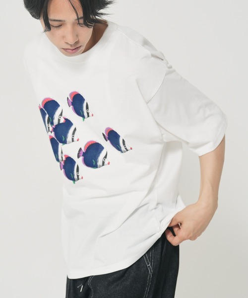CORISCO（コリスコ）の「熱帯魚柄Tシャツ(M1)（Tシャツ/カットソー・メンズ・ブラック系1/ホワイト系1/ホワイト系2/ブラック系2・MEDIUM/LARGE/X-LARGE）」の7枚目の写真