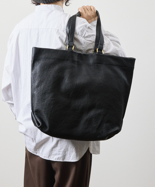 A_W（アウ）の「A_W アウ / CHANGE SHOULDER TOTE M フルベジタブルタンニンシュリンクレザー2WAYトートバッグ 牛革トートバッグ / AB-011（トートバッグ・メンズ・ブラウン/ブラック・FREE）」の17枚目の写真