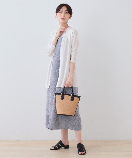 INDIVI（インディヴィ）の「【UVケア／接触冷感】ベーシック着流しカーディガン（カーディガン/ボレロ・レディース・ホワイト/ネイビー系5/ライトグレー系5/ブラック/ブラック系6・19/15 /13/05/40/38）」の17枚目の写真