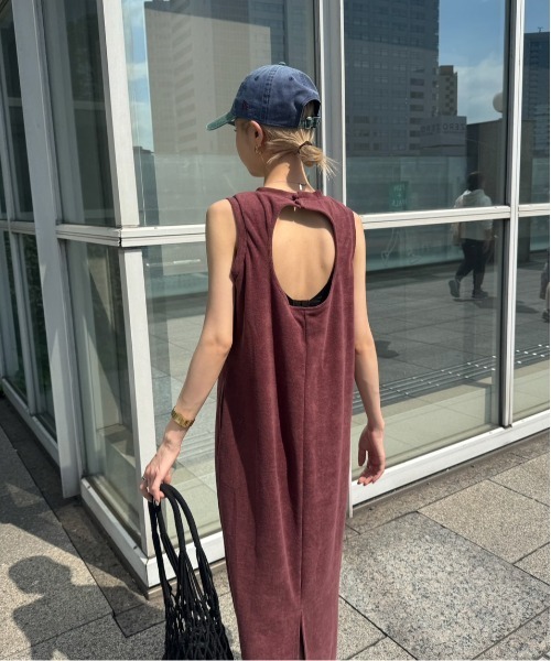 Ameri(アメリ)の「COMFY PILE DRESS(ワンピース・レディース・ボルドー/ブラック・SMALL/MEDIUM)」の12枚目の写真