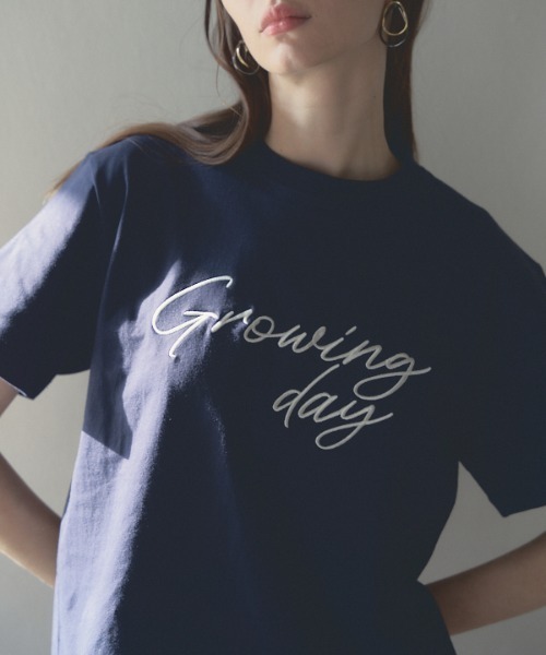 Muel Chic(ミュエルシック)の「Growing day Tshirt グローウィングデイTシャツ(Tシャツ/カットソー・レディース・ホワイト/ネイビー/ライトピンク・FREE)」の3枚目の写真