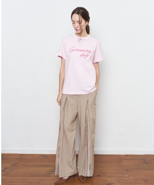 Muel Chic(ミュエルシック)の「Growing day Tshirt グローウィングデイTシャツ(Tシャツ/カットソー・レディース・ホワイト/ネイビー/ライトピンク・FREE)」の19枚目の写真